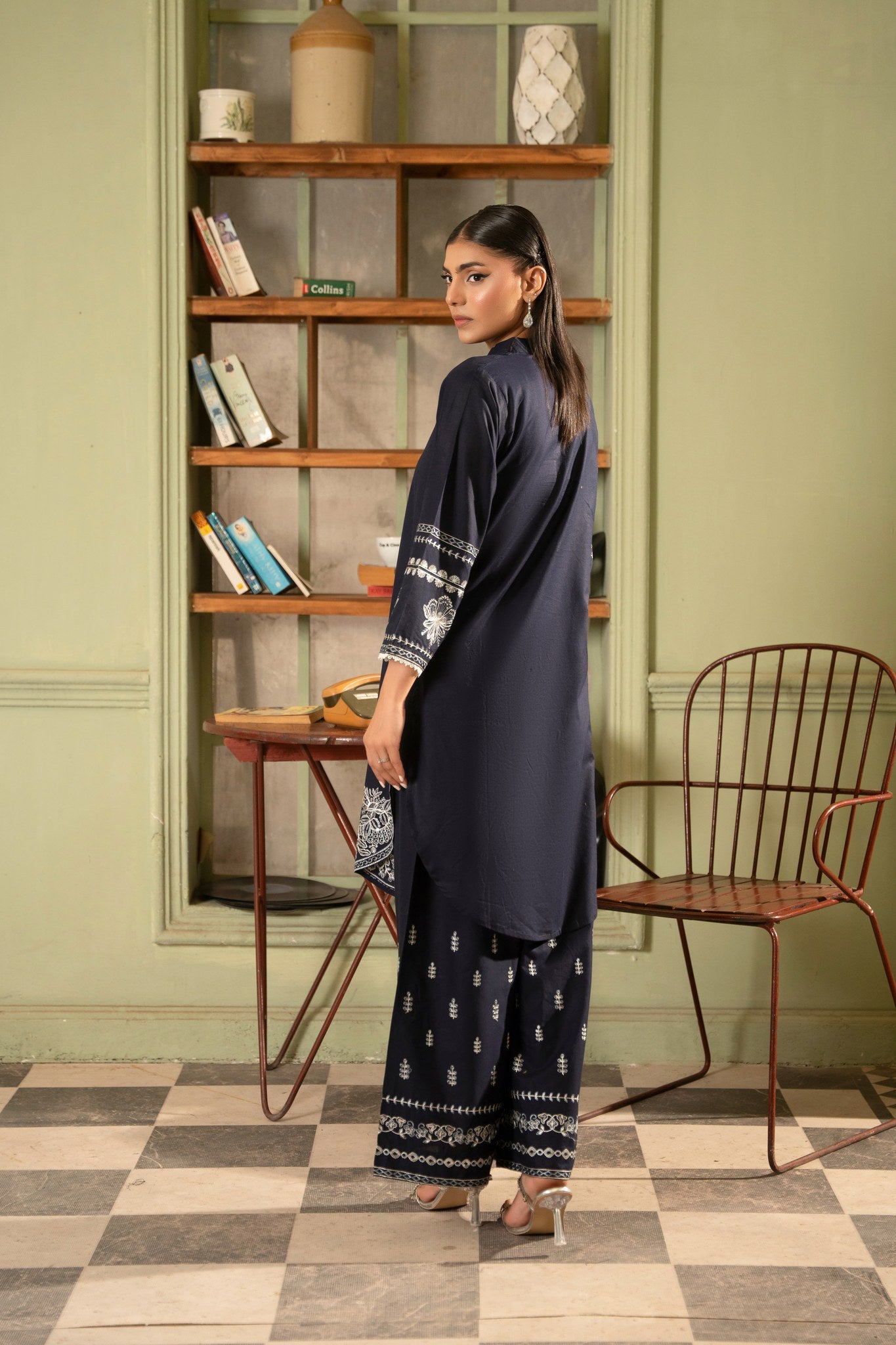 Kiran navy blue embroidered neckline detail - Mizaaz Pakistan