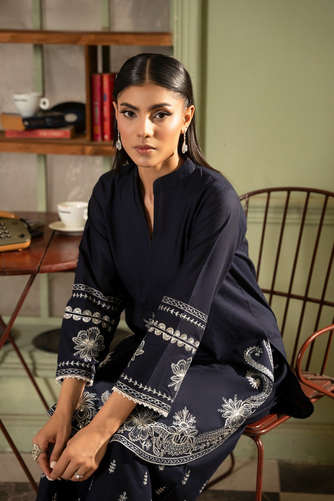 Kiran navy blue lawn suit sleeve embroidery - Mizaaz Pakistan