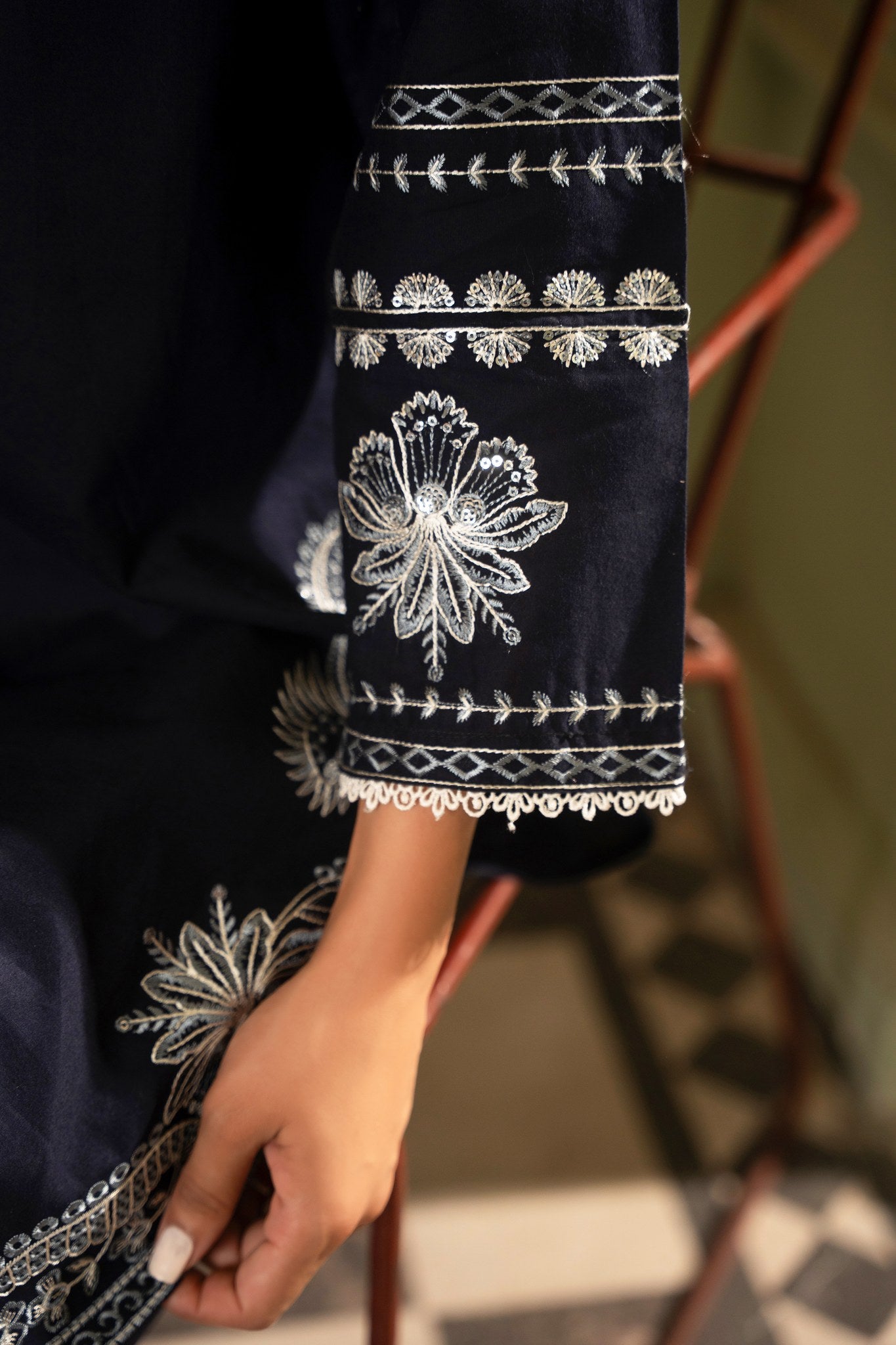 Kiran navy blue embroidered lawn suit back view - Mizaaz Pakistan