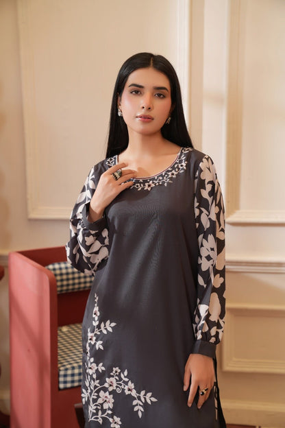 Maheen - Crepe Grip Floral Printed Co-ord Set - Mizaaz