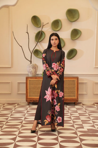 Nimra — Black Pink Floral Crepe Grip Kaftan - Mizaaz