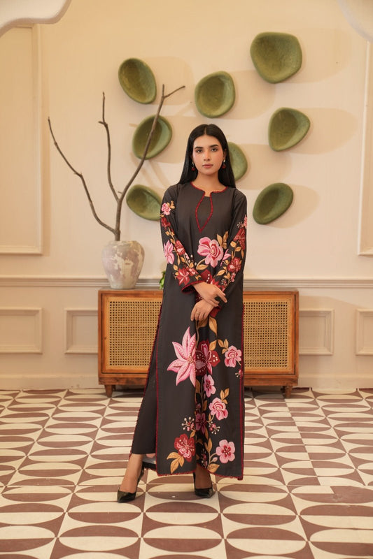 Nimra — Black Pink Floral Crepe Grip Kaftan - Mizaaz