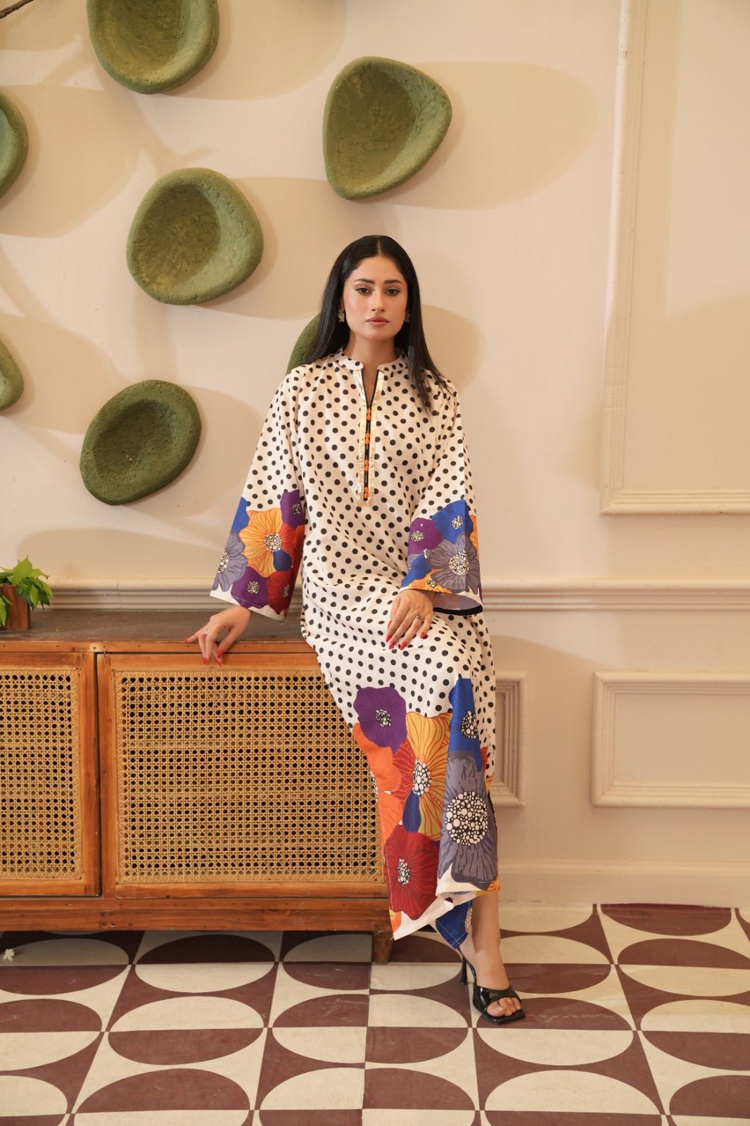 Saba — Cream Polka Dot Floral Crepe Grip Kaftan - Mizaaz